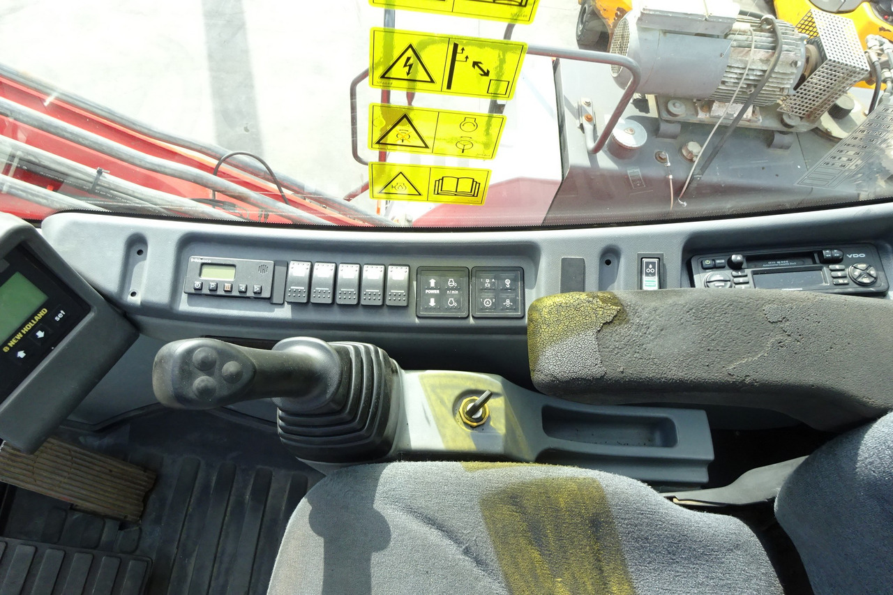 Waste/ Industry handler New Holland MH 6.6 With Multi Purpose Stick And Magnet System: picture 15