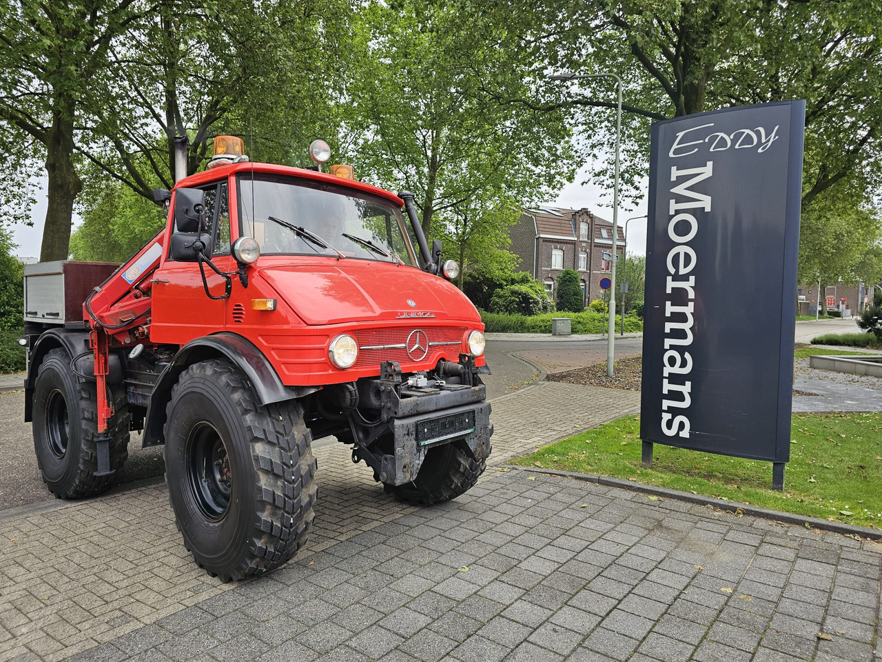 Unimog 406/U9000 4x4 - Crane truck: picture 1 Unimog 406/U9000 4x4 - Crane truck: picture 1