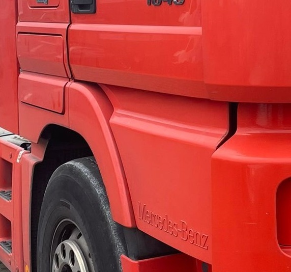 DOOR EXTENSION OUTSIDE-INSIDE LEFT AND RIGHT ACTROS MP3 MEGASPACE - Body and exterior for Truck: picture 2 DOOR EXTENSION OUTSIDE-INSIDE LEFT AND RIGHT ACTROS MP3 MEGASPACE - Body and exterior for Truck: picture 2