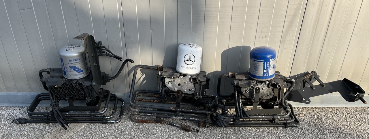 ECTS.ELECTRONIC AIR PROCESSING UNIT, EAPU ACTROS MP4 - Brake parts for Truck: picture 1 ECTS.ELECTRONIC AIR PROCESSING UNIT, EAPU ACTROS MP4 - Brake parts for Truck: picture 1