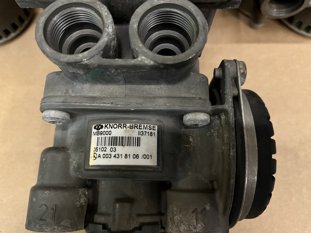 SERVICE BRAKE ATEGO KNORR-BREMSE - Brake parts for Truck: picture 4 SERVICE BRAKE ATEGO KNORR-BREMSE - Brake parts for Truck: picture 4