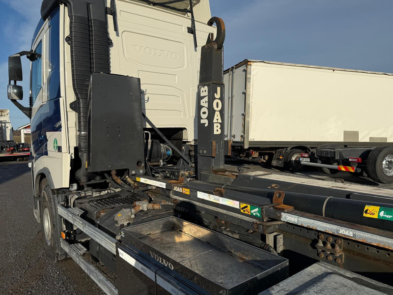 Volvo FH500 - Hook lift truck: picture 5 Volvo FH500 - Hook lift truck: picture 5