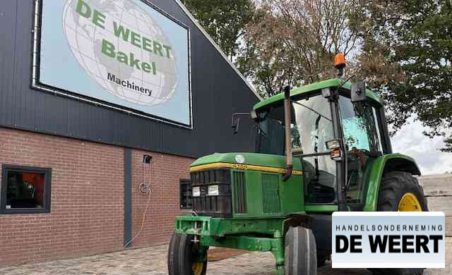 John Deere 6100 - Farm tractor: picture 3 John Deere 6100 - Farm tractor: picture 3