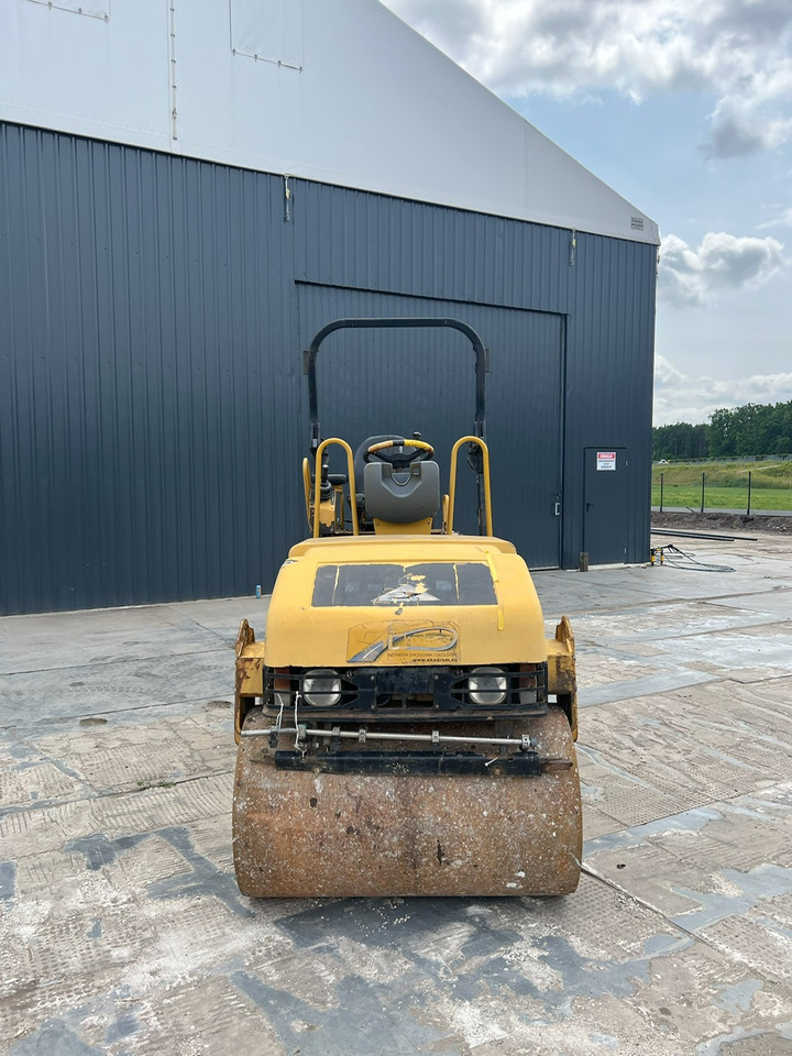 CATERPILLAR CB-225E - Roller: picture 3 CATERPILLAR CB-225E - Roller: picture 3