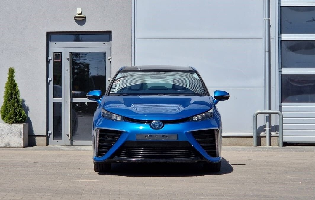 Toyota Mirai - Sedan: picture 2 Toyota Mirai - Sedan: picture 2