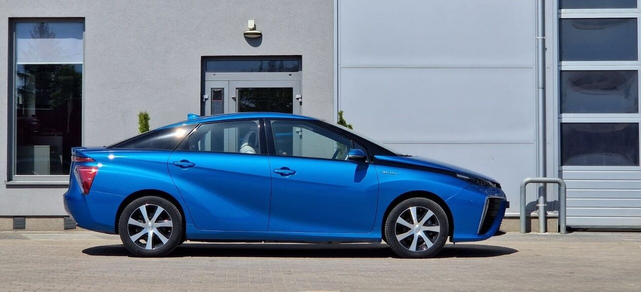 Toyota Mirai - Sedan: picture 4 Toyota Mirai - Sedan: picture 4