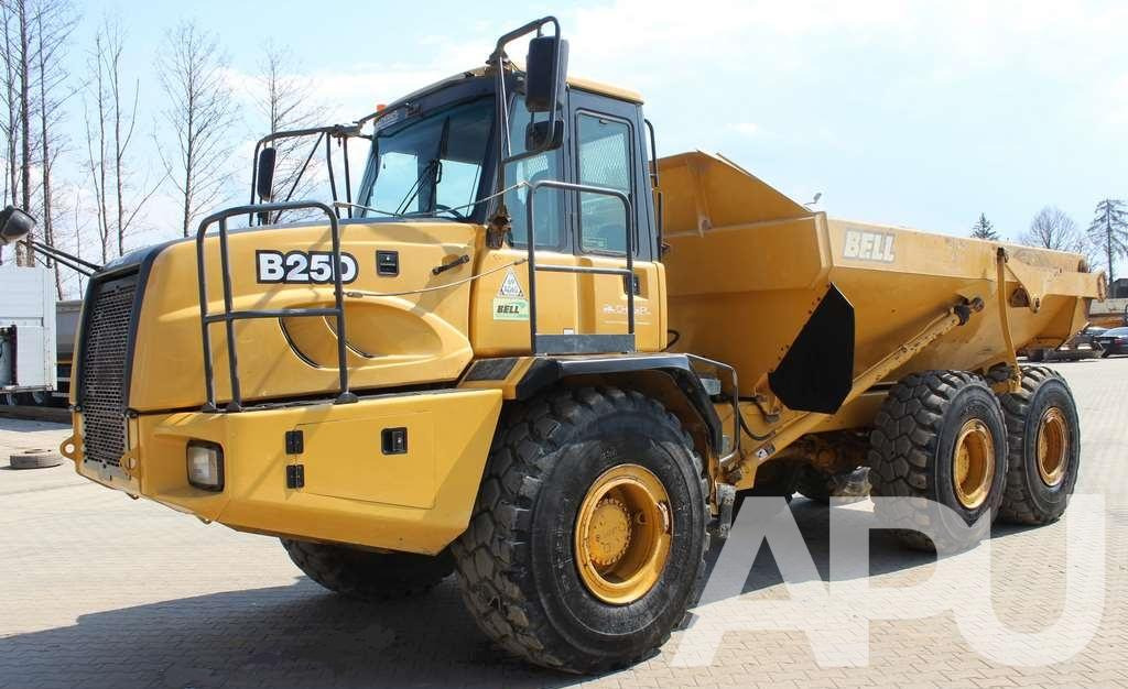 WOZIDŁO Bell ADT B25D 6×6 - Articulated dumper: picture 3 WOZIDŁO Bell ADT B25D 6×6 - Articulated dumper: picture 3