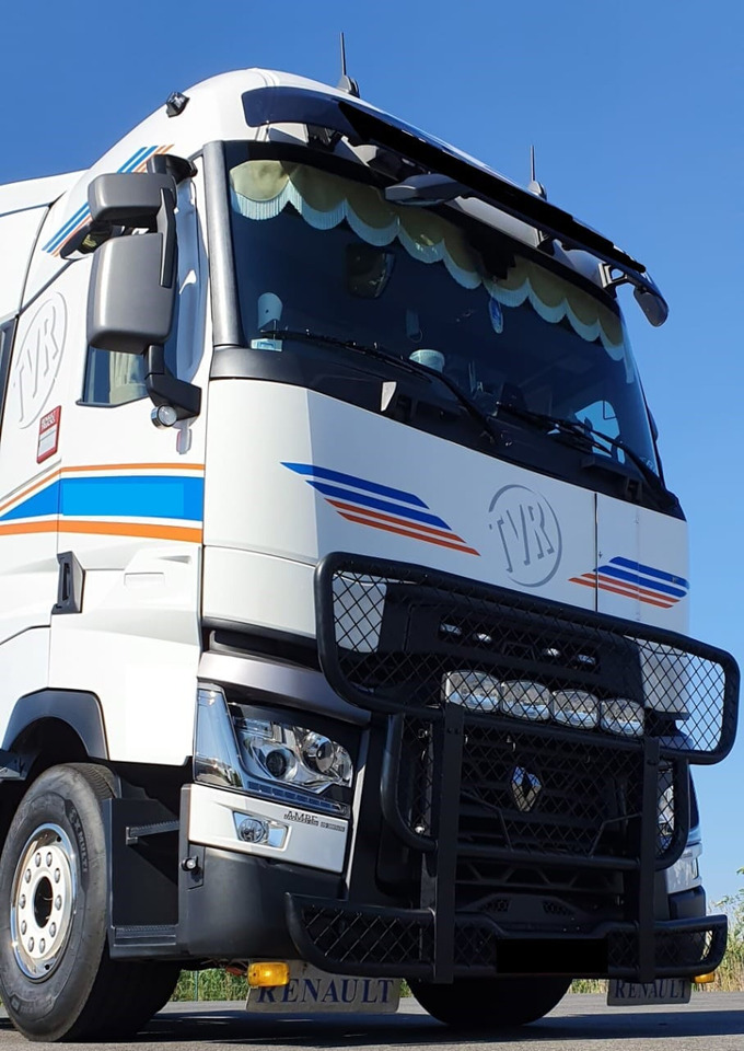 Bullbar RENAULT T-RANGE RVS ONGESPOTEN 000092 - Body and exterior for Truck: picture 3 Bullbar RENAULT T-RANGE RVS ONGESPOTEN 000092 - Body and exterior for Truck: picture 3