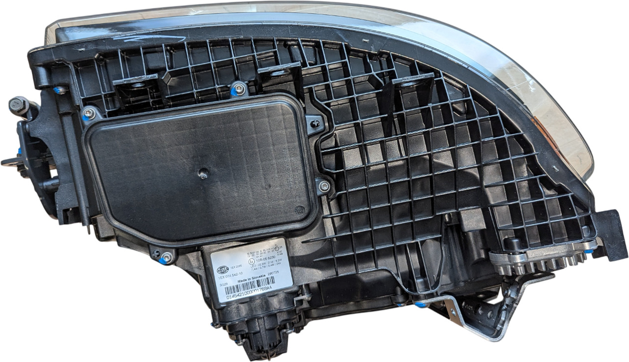 SCANIA NGS LED KOPLAMP RECHTS NEW HELLA 2674391H - Headlight for Truck: picture 4 SCANIA NGS LED KOPLAMP RECHTS NEW HELLA 2674391H - Headlight for Truck: picture 4