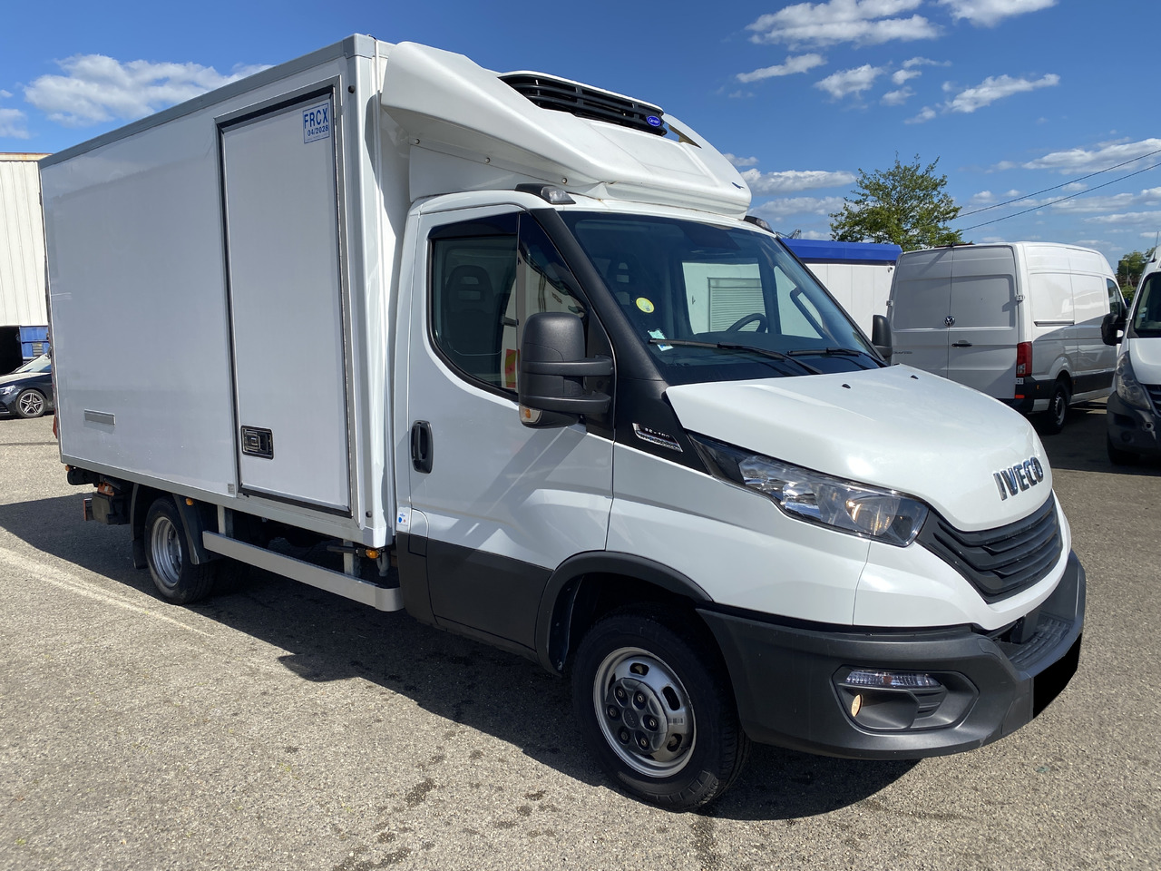 IVECO daily frigo boite auto hayon - Refrigerated van: picture 1 IVECO daily frigo boite auto hayon - Refrigerated van: picture 1