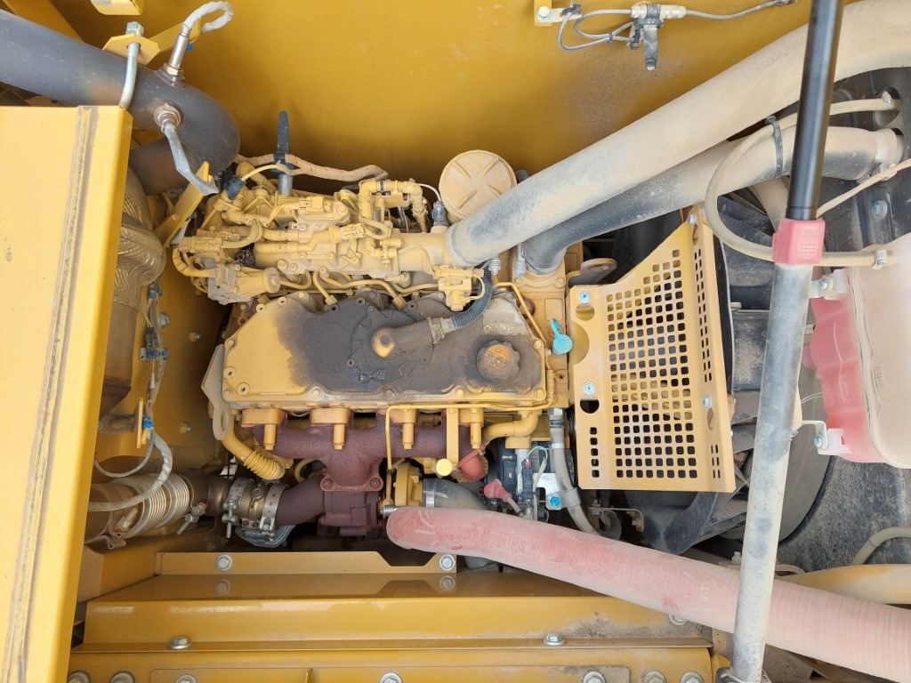 Crawler excavator CATERPILLAR 316FL: picture 12