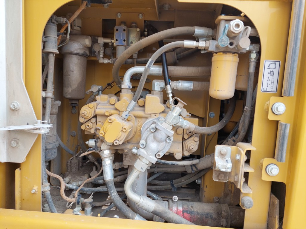 Crawler excavator CATERPILLAR 316FL: picture 11
