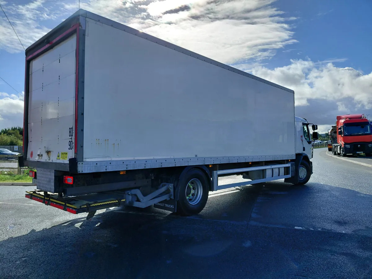 2019 Renault D 18T - Box truck: picture 5 2019 Renault D 18T - Box truck: picture 5