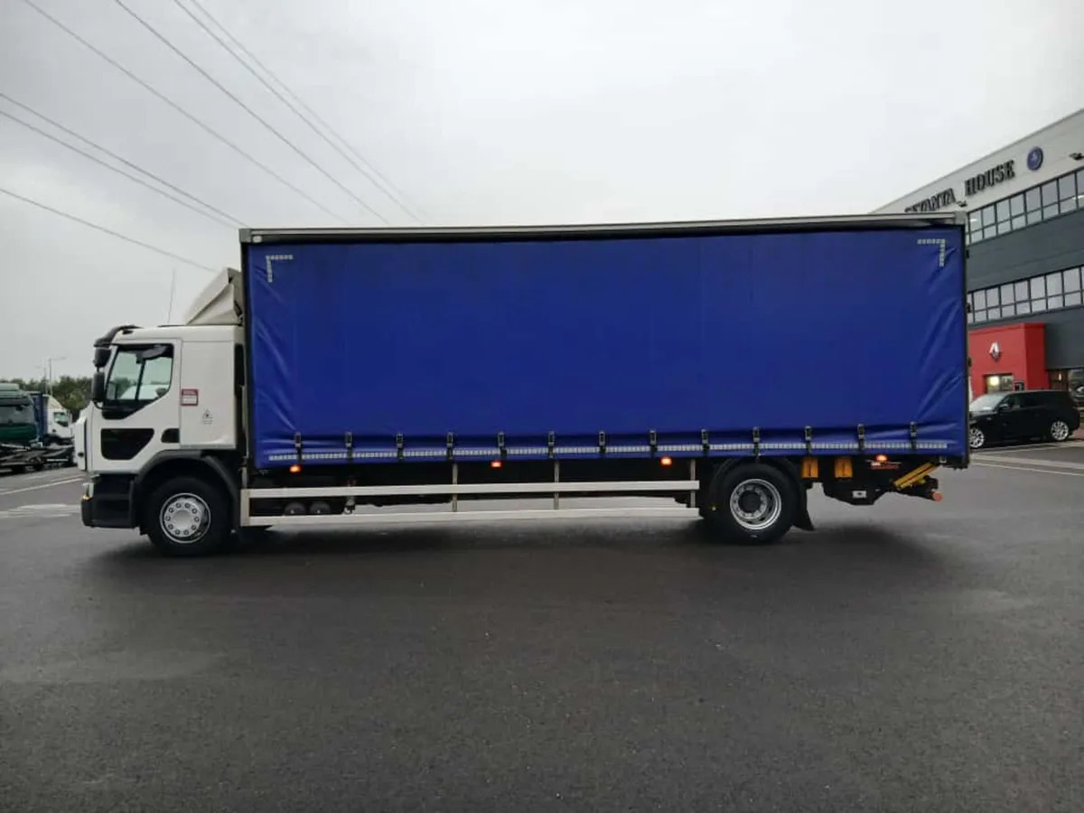 2020 Renault D18 Wide Curtainsider - Curtainsider truck: picture 4 2020 Renault D18 Wide Curtainsider - Curtainsider truck: picture 4