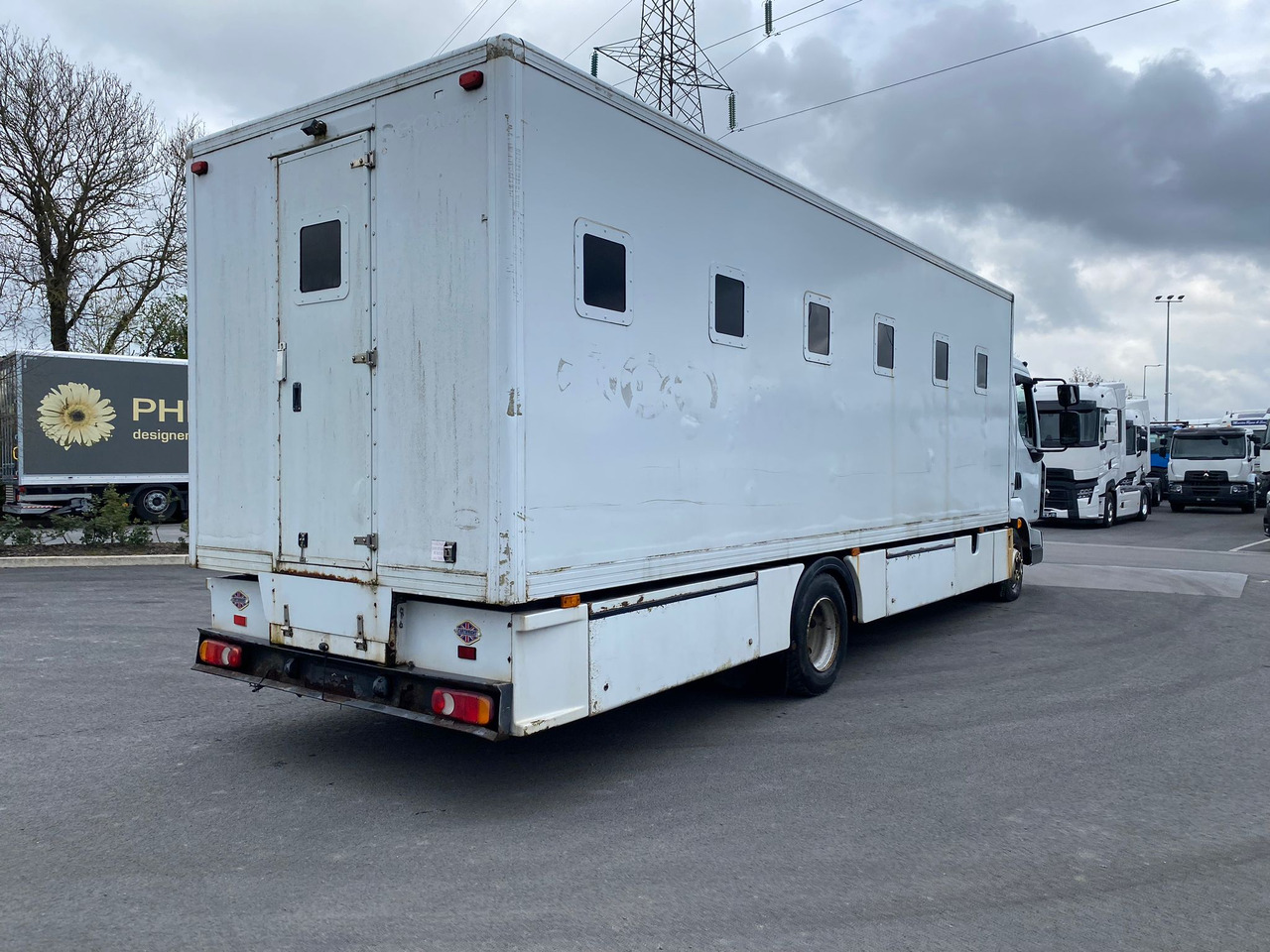 2011 Renault Midlum 180.18 Prison Truck - Truck: picture 5 2011 Renault Midlum 180.18 Prison Truck - Truck: picture 5