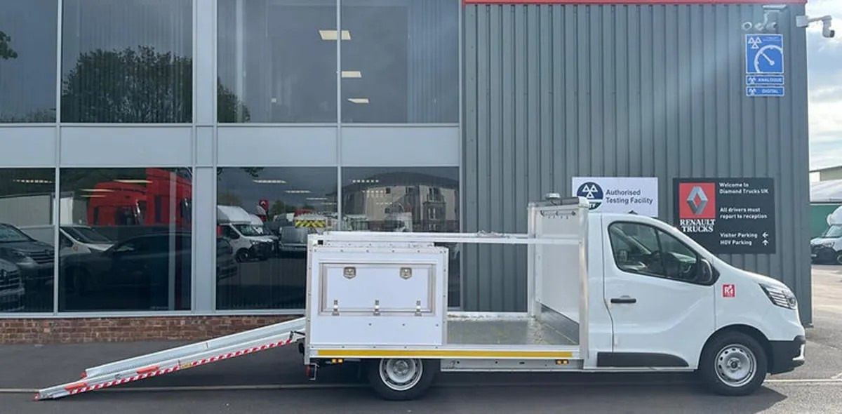 2024 Renault Trafic with Traffic Management Spec body - Van: picture 1 2024 Renault Trafic with Traffic Management Spec body - Van: picture 1