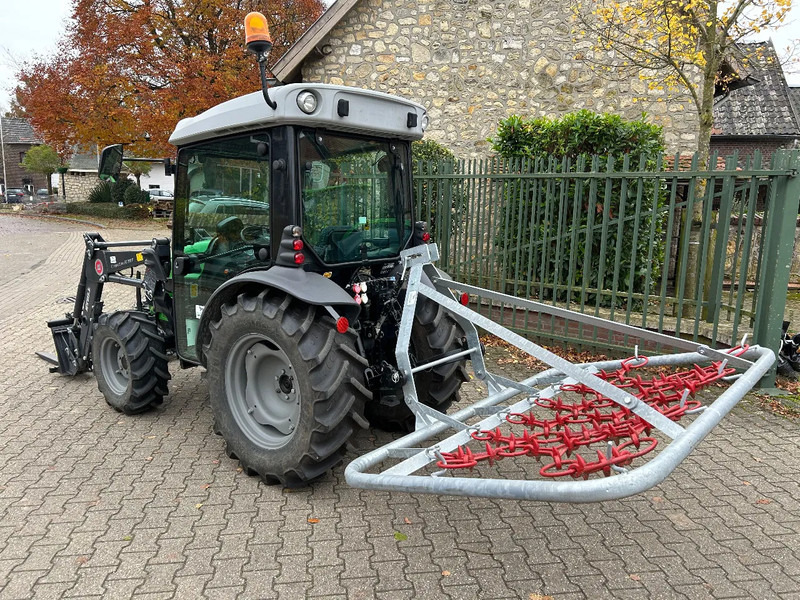 Deutz Agrokid 230 + Stoll frontlader - Compact tractor: picture 5 Deutz Agrokid 230 + Stoll frontlader - Compact tractor: picture 5