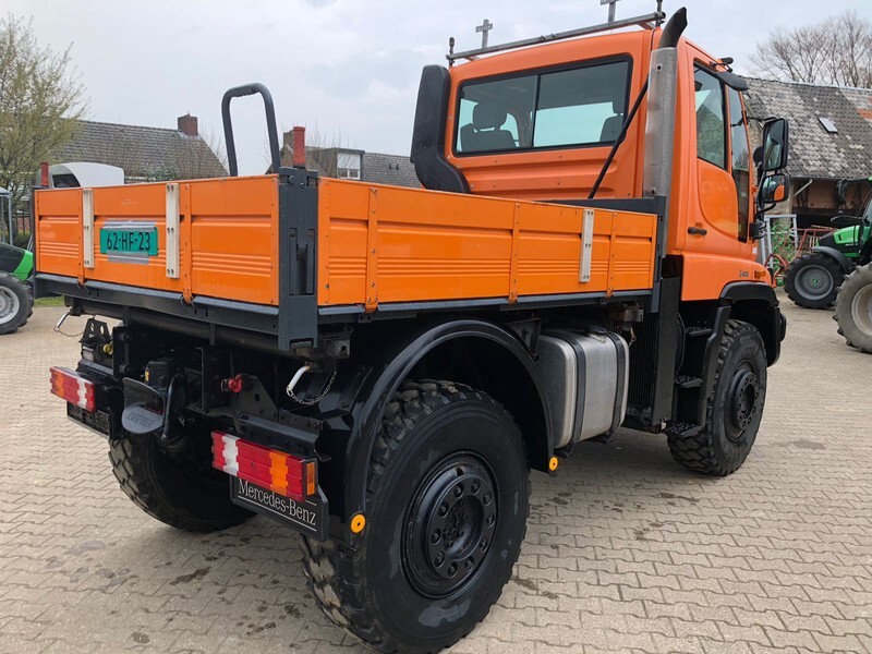 Mercedes-Benz Unimog U400 - Dropside/ Flatbed truck, Municipal/ Special vehicle: picture 5 Mercedes-Benz Unimog U400 - Dropside/ Flatbed truck, Municipal/ Special vehicle: picture 5