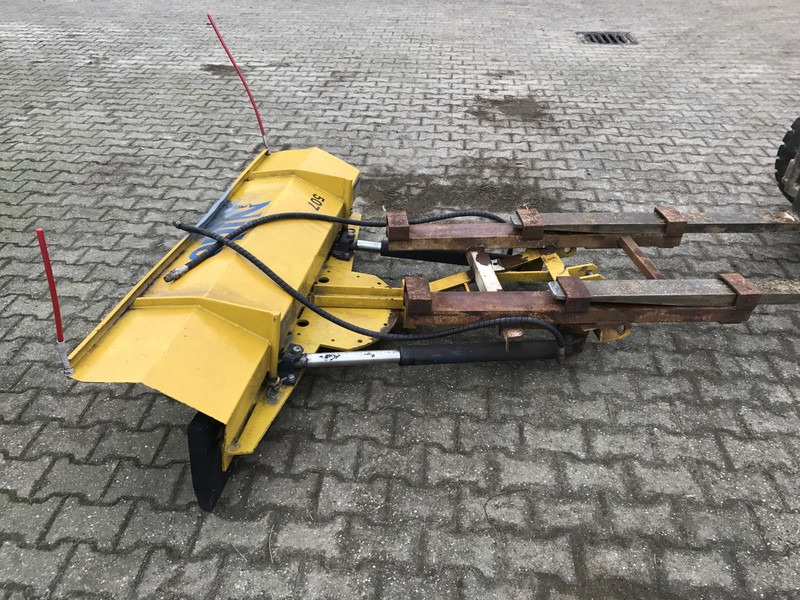 NIDO Sneeuwschuif - Snow plough for Agricultural machinery: picture 2 NIDO Sneeuwschuif - Snow plough for Agricultural machinery: picture 2