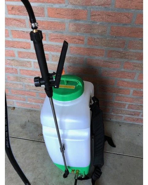 Seaflo Accu rug spuit, 20 liter - Tractor mounted sprayer: picture 5 Seaflo Accu rug spuit, 20 liter - Tractor mounted sprayer: picture 5