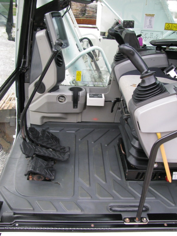 Crawler excavator CATERPILLAR 320E LRR with 4 tools: picture 25