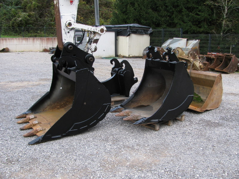 Crawler excavator CATERPILLAR 320E LRR with 4 tools: picture 12