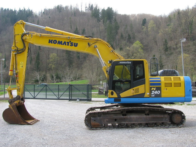 KOMATSU PC240NLC-10 TOP condition - Crawler excavator: picture 3 KOMATSU PC240NLC-10 TOP condition - Crawler excavator: picture 3