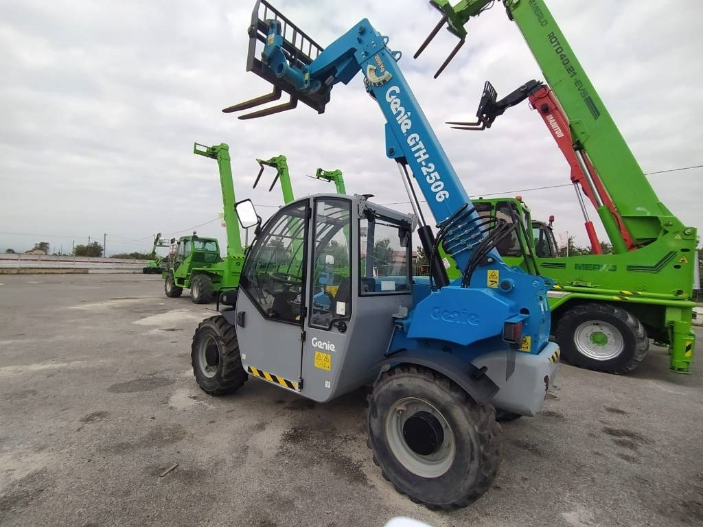 Genie 2506  - Telescopic handler: picture 4 Genie 2506  - Telescopic handler: picture 4