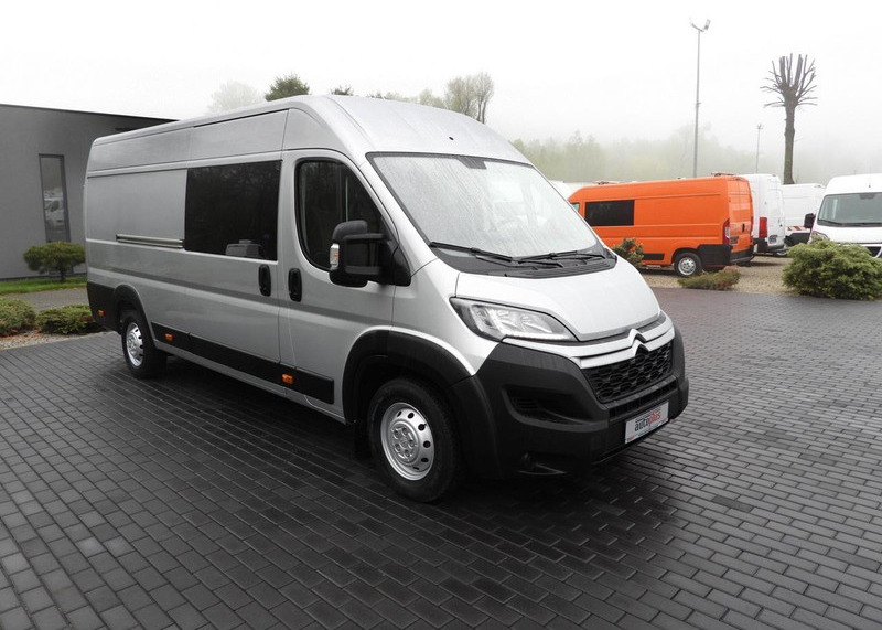 Citroën JUMPER  FURGON BRYGADÓWKA  7 MIEJSC TEMPOMAT LEDY KLIMATYZACJA - Minibus, Passenger van: picture 4 Citroën JUMPER  FURGON BRYGADÓWKA  7 MIEJSC TEMPOMAT LEDY KLIMATYZACJA - Minibus, Passenger van: picture 4