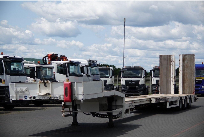 Faymonville NISKOPODWOZIE / STN-3A / ROZCIĄGANA / LAWETA / 19 M / NAJAZDY HY - Low loader semi-trailer: picture 4 Faymonville NISKOPODWOZIE / STN-3A / ROZCIĄGANA / LAWETA / 19 M / NAJAZDY HY - Low loader semi-trailer: picture 4