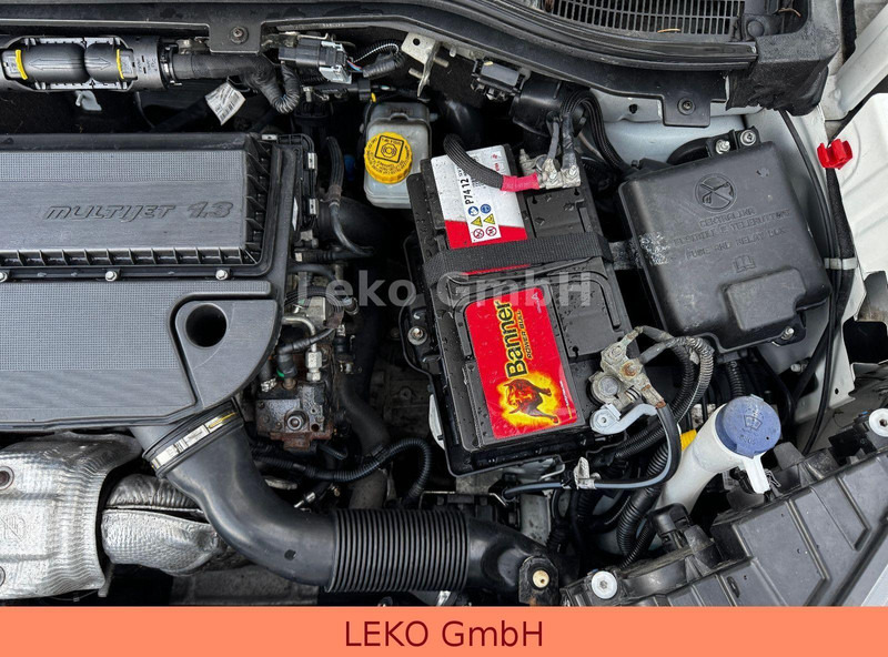 Small van Fiat Doblò 1,3: picture 14 Small van Fiat Doblò 1,3: picture 14