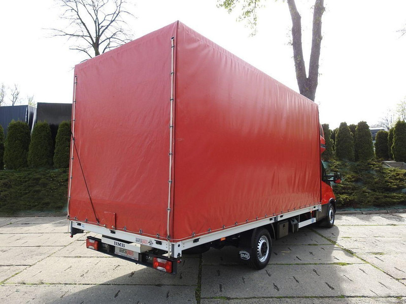 Iveco DAILY 35S18 PLANDEKA 10 PALET WEBASTO KLIMATYZACJA TEMPOMAT LEDY - Box truck: picture 3 Iveco DAILY 35S18 PLANDEKA 10 PALET WEBASTO KLIMATYZACJA TEMPOMAT LEDY - Box truck: picture 3