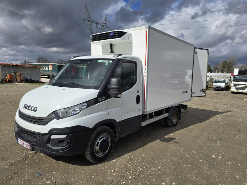 Iveco Daily 35-140 - Carrier Xarios 350 frigo - Refrigerated van: picture 3 Iveco Daily 35-140 - Carrier Xarios 350 frigo - Refrigerated van: picture 3