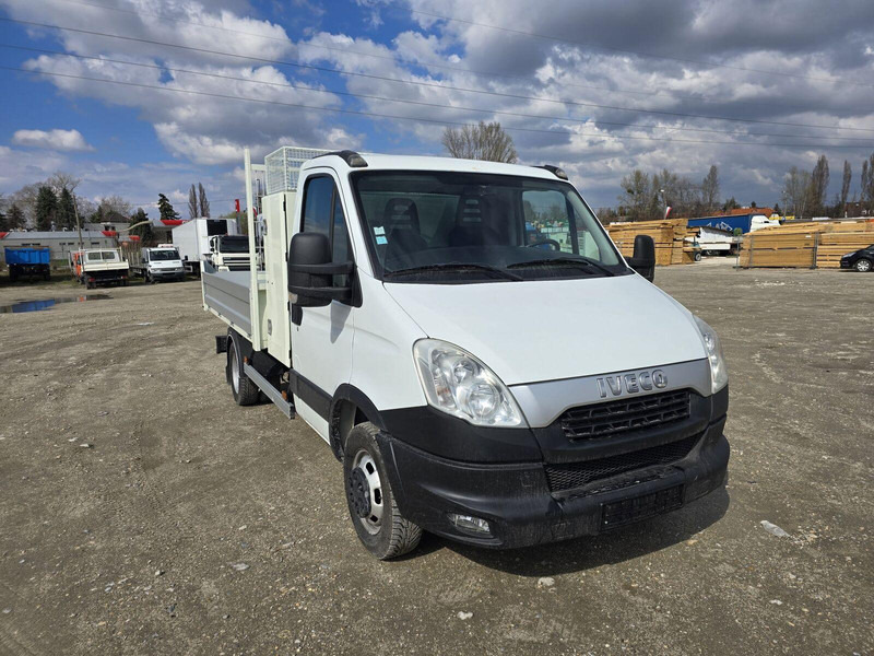 Iveco Daily 35 C 13 - Tipper + tool box - Tipper van: picture 1 Iveco Daily 35 C 13 - Tipper + tool box - Tipper van: picture 1