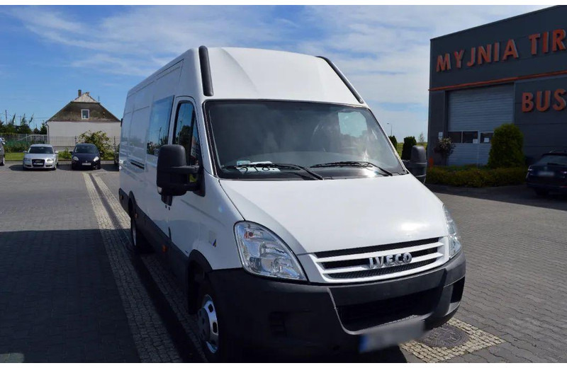 Iveco Daily 35C15 Furgon L4H3 Brygadówka 6-seater Doka Doubel Cabin - Minibus, Passenger van: picture 1 Iveco Daily 35C15 Furgon L4H3 Brygadówka 6-seater Doka Doubel Cabin - Minibus, Passenger van: picture 1