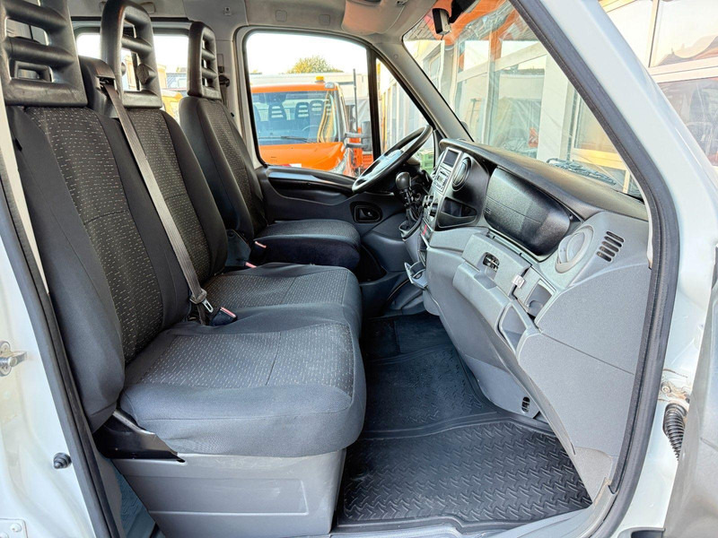 Flatbed van, Combi van Iveco Daily 35C15 flatbed: picture 12