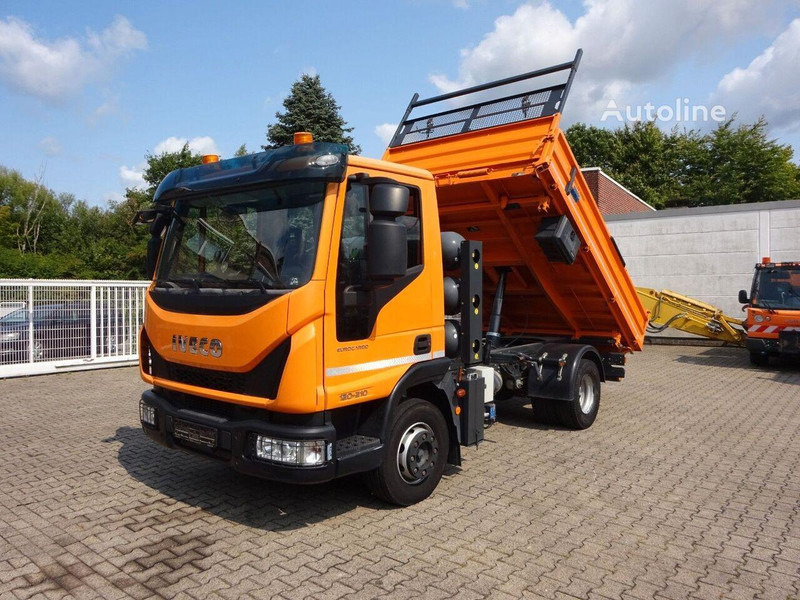 Tipper Iveco Eurocargo 120-210 - 3 way tipper truck: picture 8 Tipper Iveco Eurocargo 120-210 - 3 way tipper truck: picture 8
