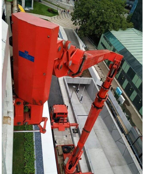 MAN TGA 26.350 6x4 Emelőkosaras 53m - Truck mounted aerial platform: picture 5 MAN TGA 26.350 6x4 Emelőkosaras 53m - Truck mounted aerial platform: picture 5