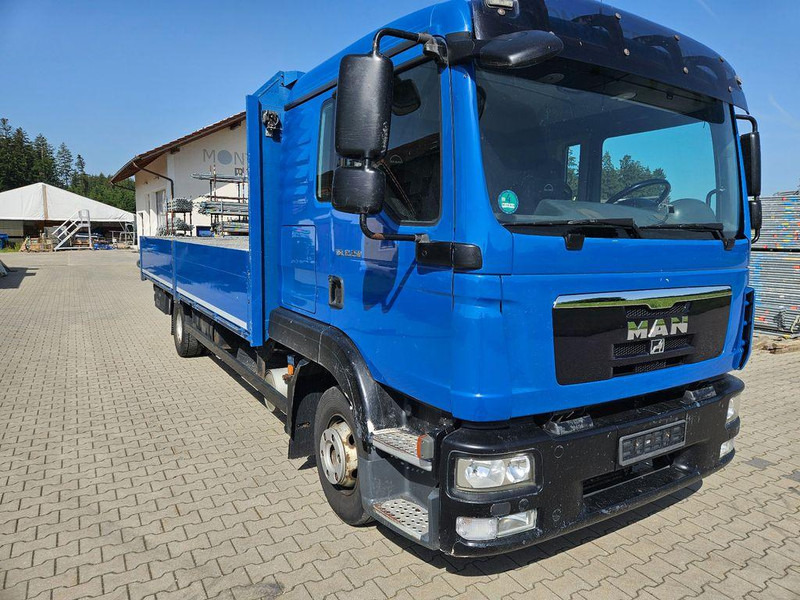 MAN TGL 12-250 - Dropside/ Flatbed truck: picture 2 MAN TGL 12-250 - Dropside/ Flatbed truck: picture 2