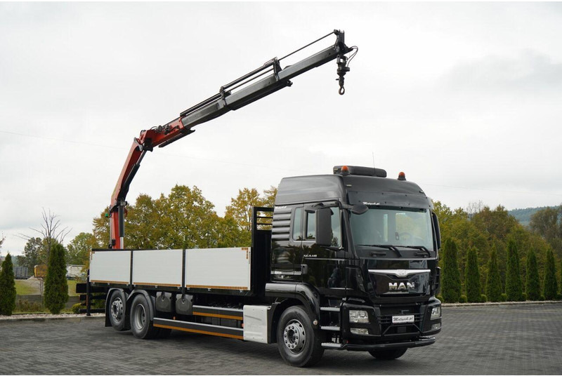 MAN TGS 26.440 / 6X2 / SKRZYNIOWY 7,5 M / OŚ PODNOSZONA + HDS PALFI - Dropside/ Flatbed truck, Crane truck: picture 1 MAN TGS 26.440 / 6X2 / SKRZYNIOWY 7,5 M / OŚ PODNOSZONA + HDS PALFI - Dropside/ Flatbed truck, Crane truck: picture 1