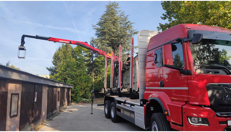 MAN TGS 33.520 - Timber truck, Crane truck: picture 3 MAN TGS 33.520 - Timber truck, Crane truck: picture 3