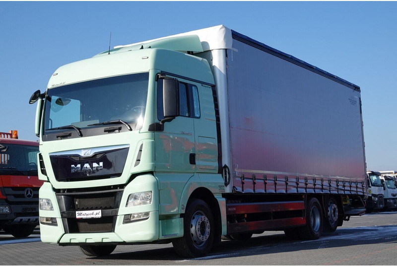 MAN TGX 26.440 / 6x2 / FIRANKA - 8,15 m / SOLÓWKA / WINDA ZAŁADOWCZA - Curtainsider truck: picture 1 MAN TGX 26.440 / 6x2 / FIRANKA - 8,15 m / SOLÓWKA / WINDA ZAŁADOWCZA - Curtainsider truck: picture 1