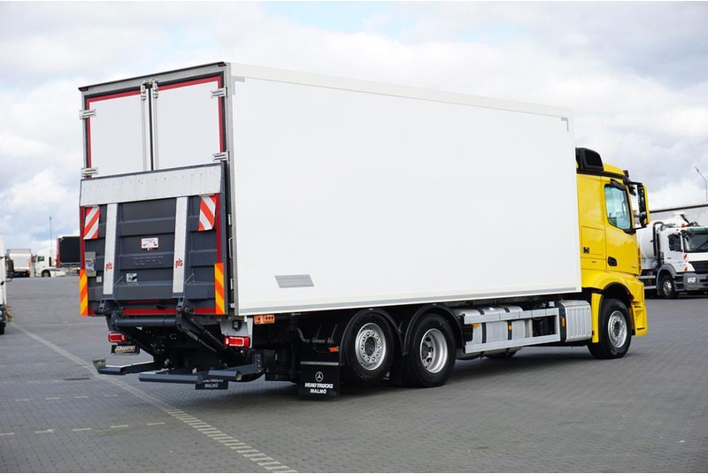 Mercedes-Benz ACTROS / 2853 / ACC / E 6 / MP 5 / CHŁODNIA + WINDA / 18 PALET / - Refrigerator truck: picture 5 Mercedes-Benz ACTROS / 2853 / ACC / E 6 / MP 5 / CHŁODNIA + WINDA / 18 PALET / - Refrigerator truck: picture 5
