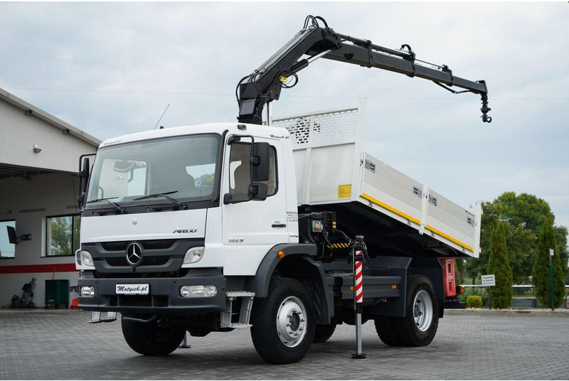 Mercedes-Benz ATEGO 1629 / 4x4 / WYWROTKA + HDS HIAB 111 B-3 / PILOT / ROTAT - Tipper, Crane truck: picture 2 Mercedes-Benz ATEGO 1629 / 4x4 / WYWROTKA + HDS HIAB 111 B-3 / PILOT / ROTAT - Tipper, Crane truck: picture 2