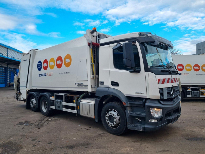 Mercedes-Benz Actros 2536 6x2 Faun Powerpress 524 Garbage truck - Garbage truck: picture 1 Mercedes-Benz Actros 2536 6x2 Faun Powerpress 524 Garbage truck - Garbage truck: picture 1