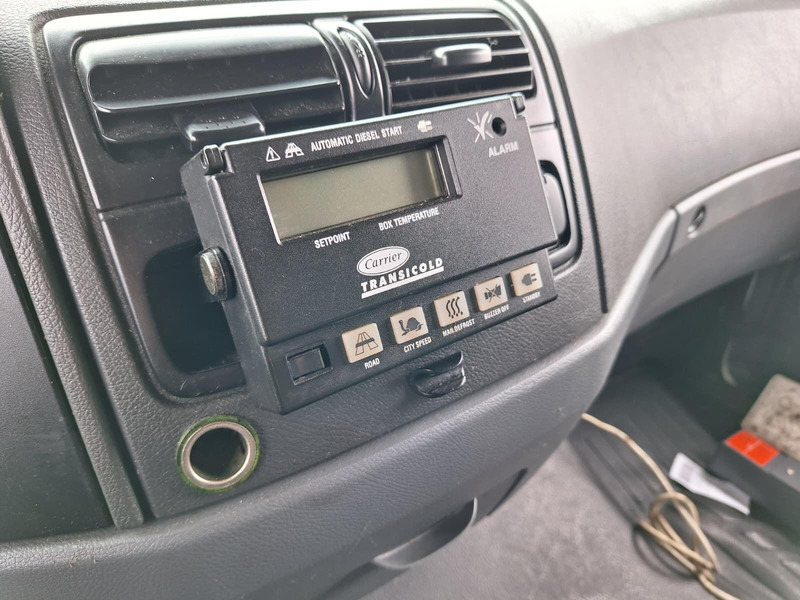 Refrigerator truck Mercedes-Benz Atego 1218 - Carrier Supra frigo + DHollandia 1500 kg LBW: picture 13 Refrigerator truck Mercedes-Benz Atego 1218 - Carrier Supra frigo + DHollandia 1500 kg LBW: picture 13