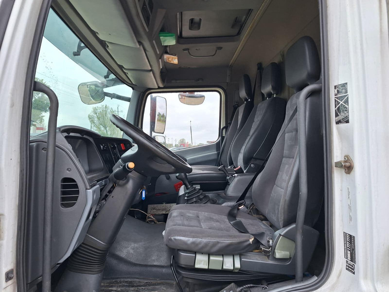 Refrigerator truck Mercedes-Benz Atego 1218 - Carrier Supra frigo + DHollandia 1500 kg LBW: picture 19 Refrigerator truck Mercedes-Benz Atego 1218 - Carrier Supra frigo + DHollandia 1500 kg LBW: picture 19