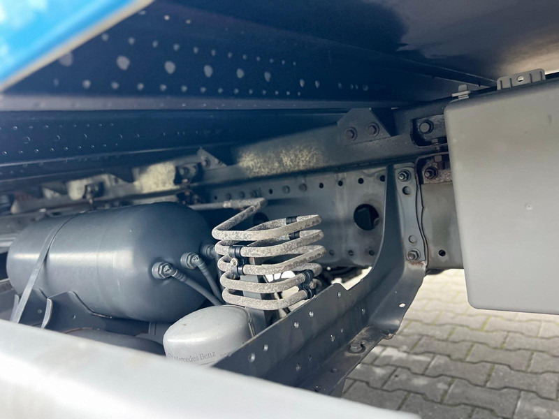 Box truck Mercedes-Benz Atego 818 BOX CONTAINER + LIFT 1.HAND (DE): picture 12 Box truck Mercedes-Benz Atego 818 BOX CONTAINER + LIFT 1.HAND (DE): picture 12