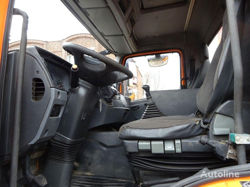 Lease a Mercedes-Benz Axor 1833 - 2 way tipper+crane Mercedes-Benz Axor 1833 - 2 way tipper+crane: picture 17