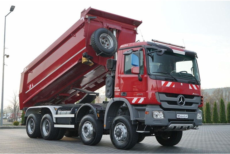 Mercedes-Benz CTROS 4141 / 8X6 / WYWROTKA TYLNOZSYPOWA / MEILLER KIPPER 5.3M / - Tipper: picture 2 Mercedes-Benz CTROS 4141 / 8X6 / WYWROTKA TYLNOZSYPOWA / MEILLER KIPPER 5.3M / - Tipper: picture 2